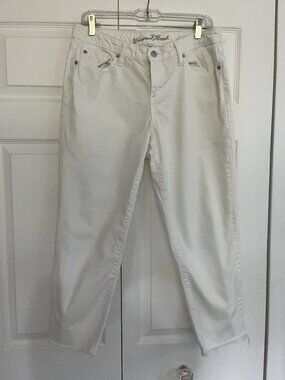 Universal Thread white boyfriend crop size 6